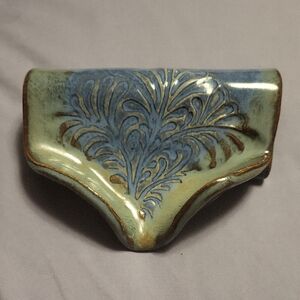 BTR Ceramics Self-Draining Soap Dish